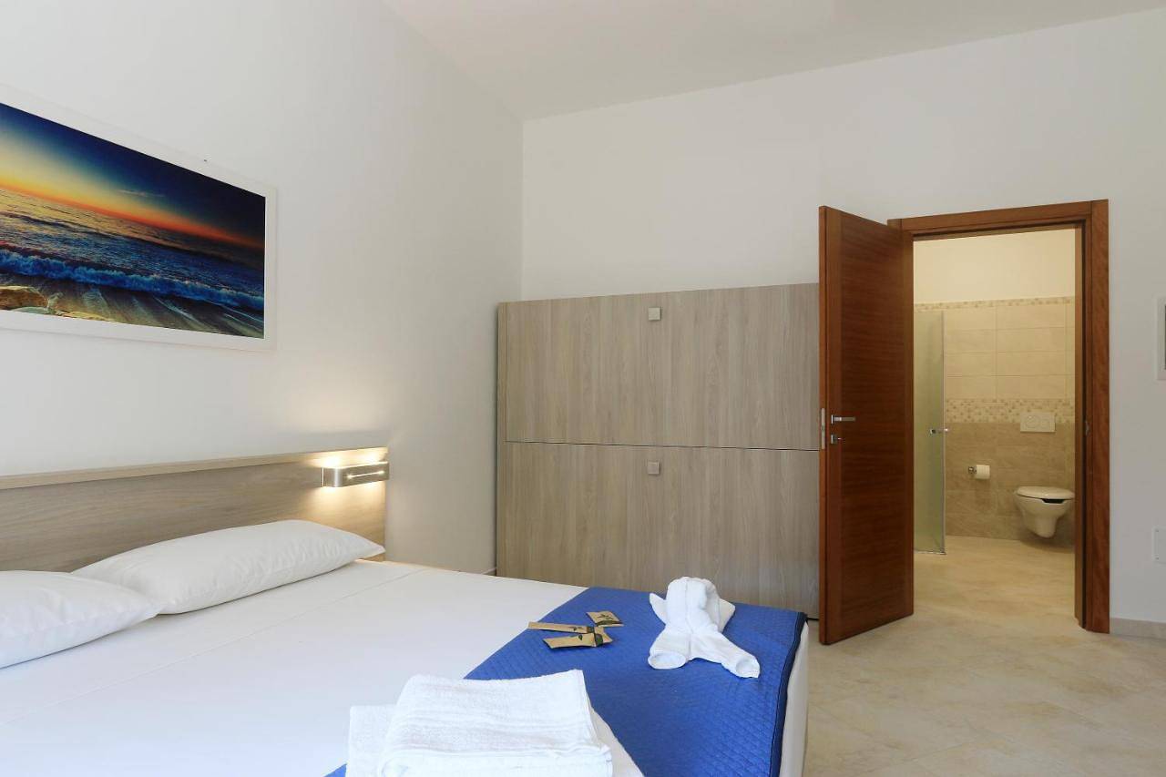 Double Room with Private Bathroom in Presicce, Golfo di Taranto