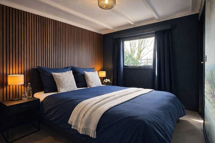 `t Blauwe Huysje at the waterfront including sauna and hot tub in Loosdrecht, Groene Hart