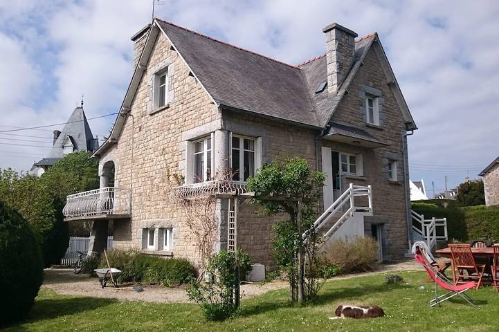 Location de vacances pour 8 personnes dans Plage Saint-Sieu (Lancieux)