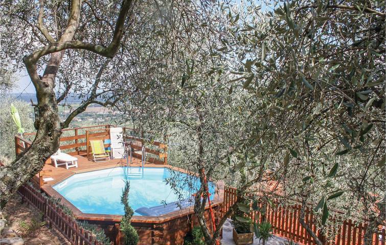 Appartamento a bordo piscina a Buti - Parcheggio, cucina, caminetto! in Buti, Pisa e dintorni