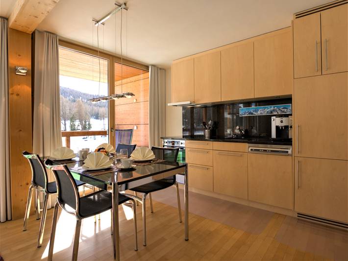 Ferienwohnung für 4 Personen, mit Balkon und Garten sowie Ausblick in Pontresina - 2