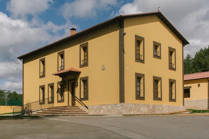 Appartement de vacances pour 15 personnes, avec vue ainsi que piscine et jardin - 1