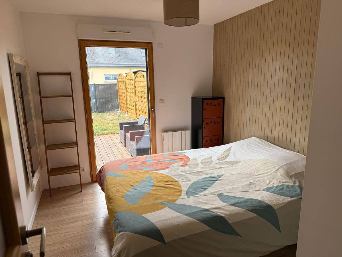 Appartement entier, One-Bedroom Apartment in Cesson-Sévigné, Région de Rennes
