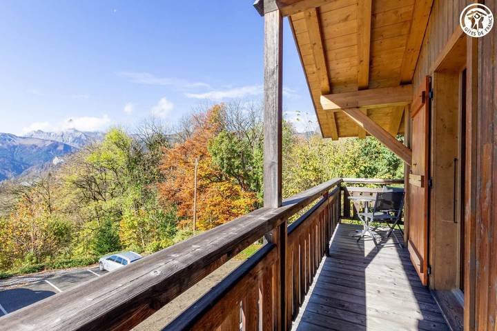 Chalet pour 6 personnes, avec jardin à Notre-Dame-de-Bellecombe - 2