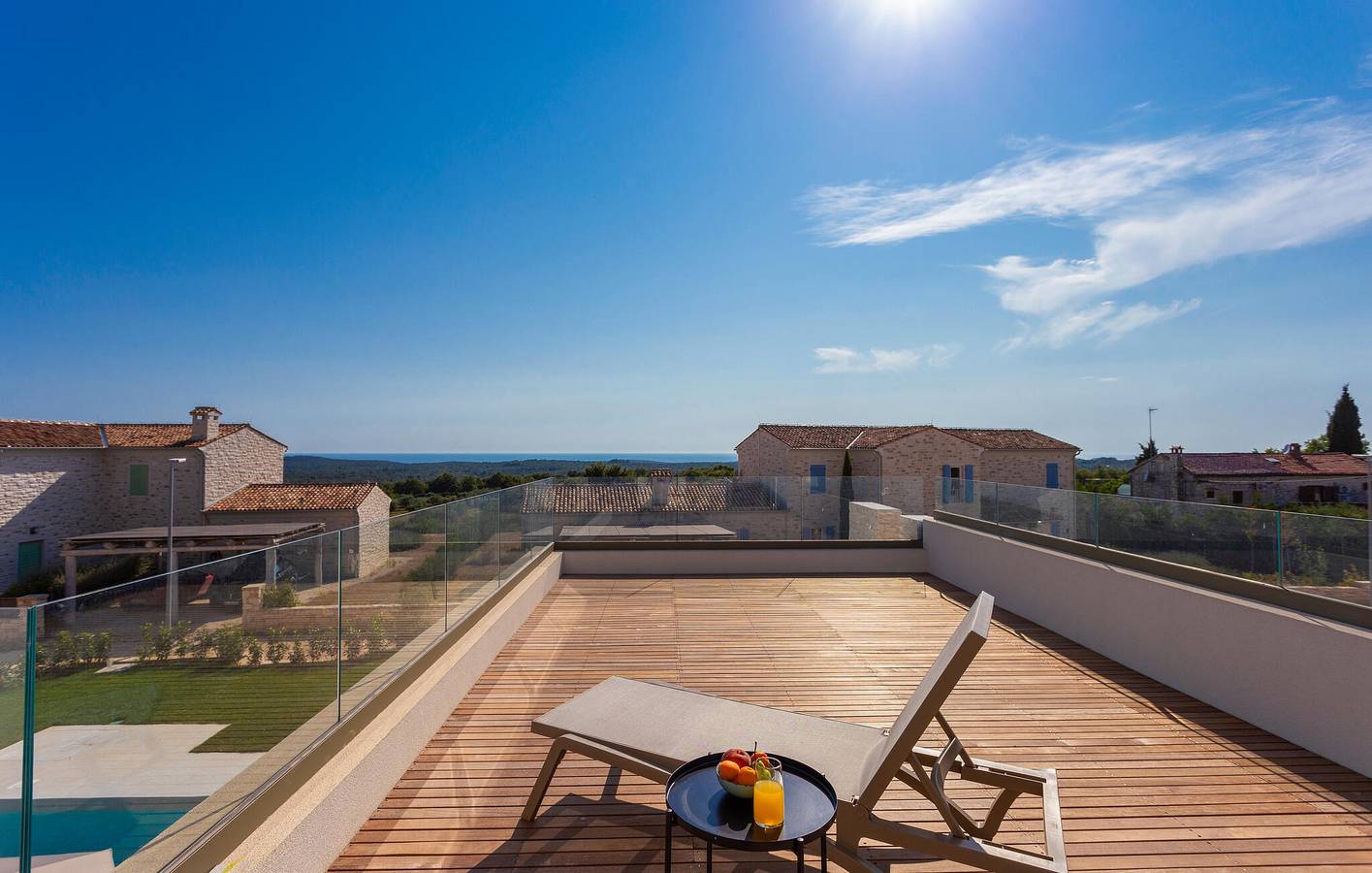 Urlaub am Meer: Geräumige 2-Zimmer-Wohnung mit Pool, Terrasse und Parkplatz in Bale, Rovinj und Umgebung