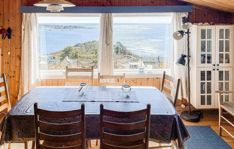 Ferienhaus für 6 Personen mit Garten in Arendal