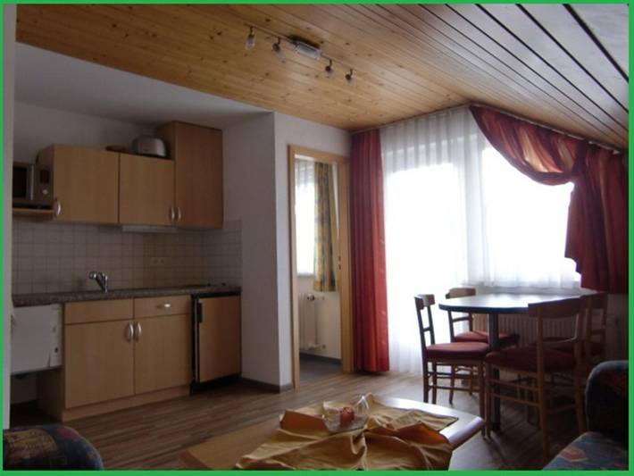 Ferienwohnung für 3 Personen, mit Balkon und Garten in Bonndorf im Schwarzwald - 2