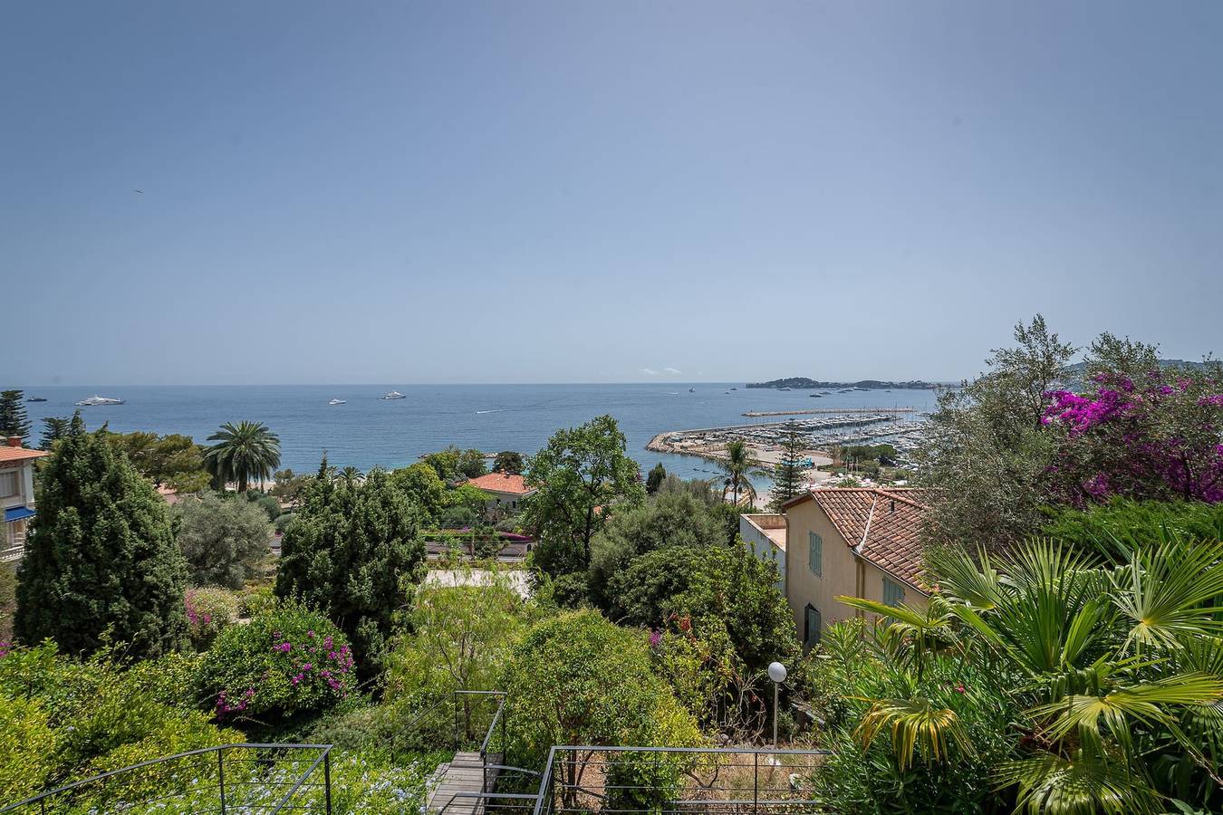 Appartement entier, Pernias in Beaulieu-sur-Mer, Côte méditerranéenne (France)