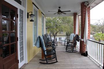 Bed And Breakfast for 2 Guests in Tybee Island, Georgia, Picture 4
