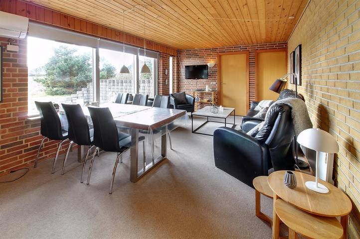 Beautiful home in Vejers Strand w/ 3 Bedrooms and WiFi in Vejers Strand, Varde