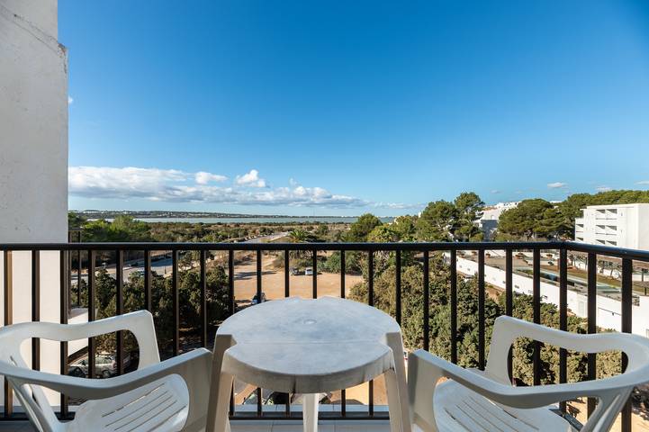 Gîte pour 2 personnes, avec balcon ainsi que vue sur le lac et jardin dans Formentera - 2