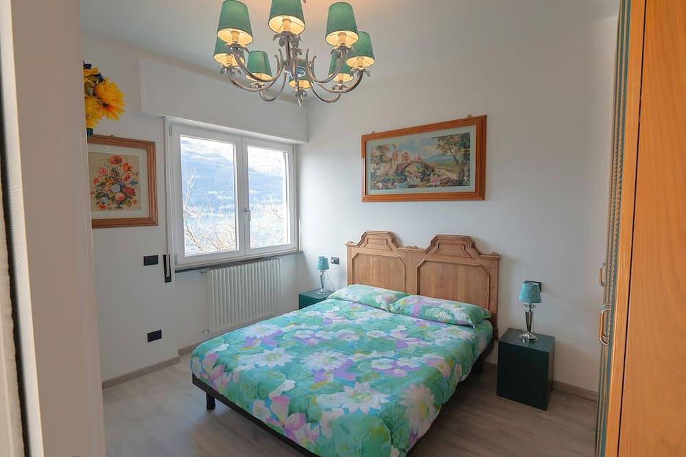 Ganze Wohnung, Lake Dream1: Como Lake View in Bellano, Westliche Bergamo-Alpen