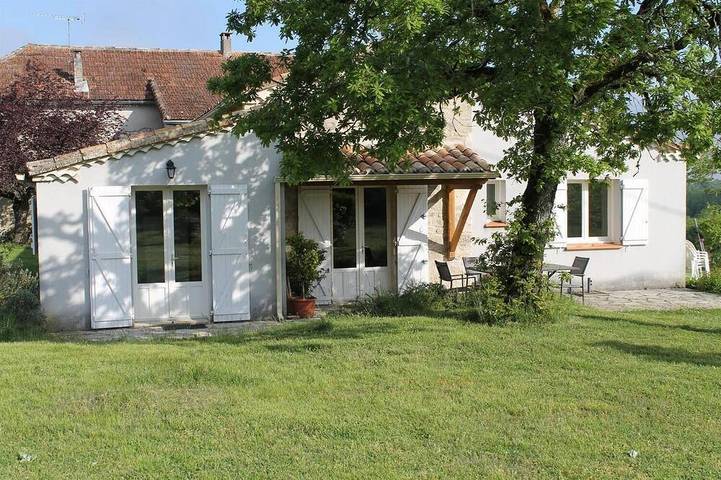 Location de vacances pour 4 personnes, avec jardin à Lalbenque