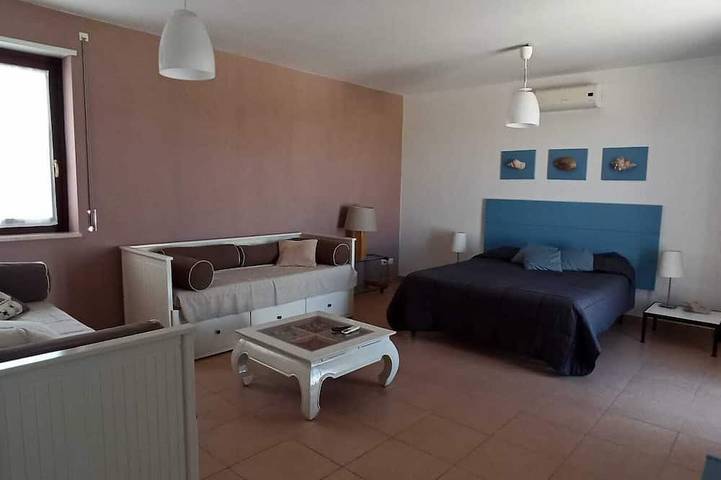 Appartamento intero, Nova Siri marina: Attico vista mare,ampio terrazzo, Wi-Fi. Gite e pesca in barca in Nova Siri, Golfo di Taranto