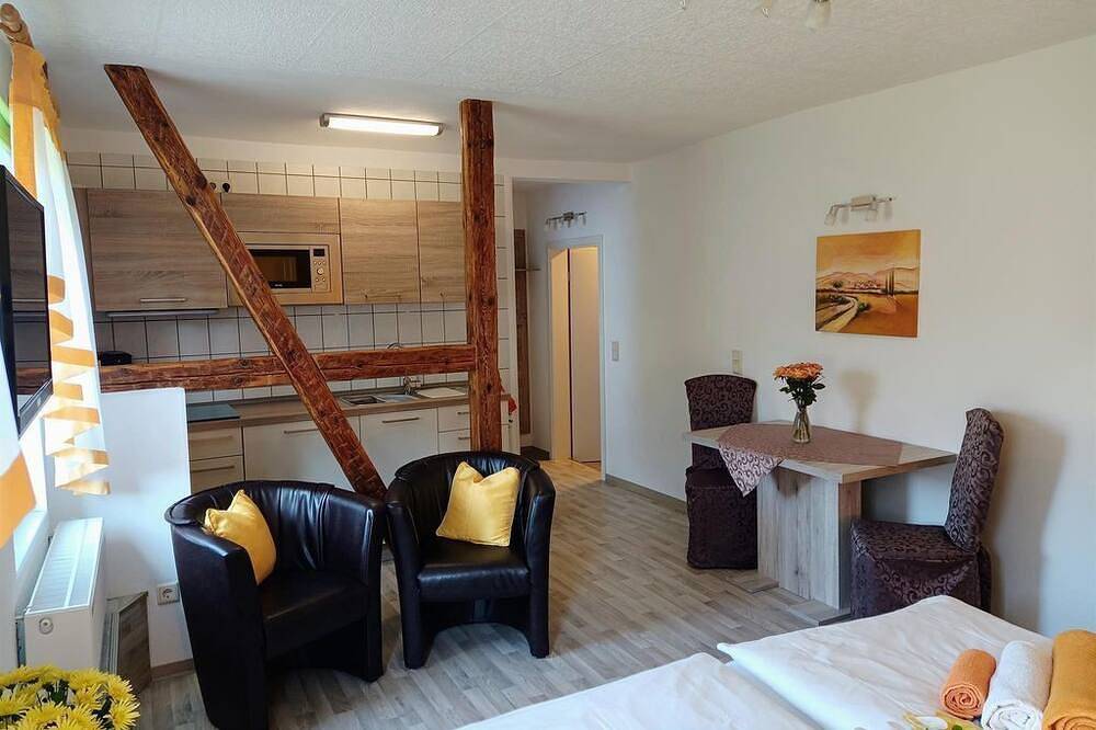 Ganze Wohnung, Appartement \"Barbarine\", Wohn-/Schlafraum - Ferienhof Müller in Königstein, Elbsandsteingebirge