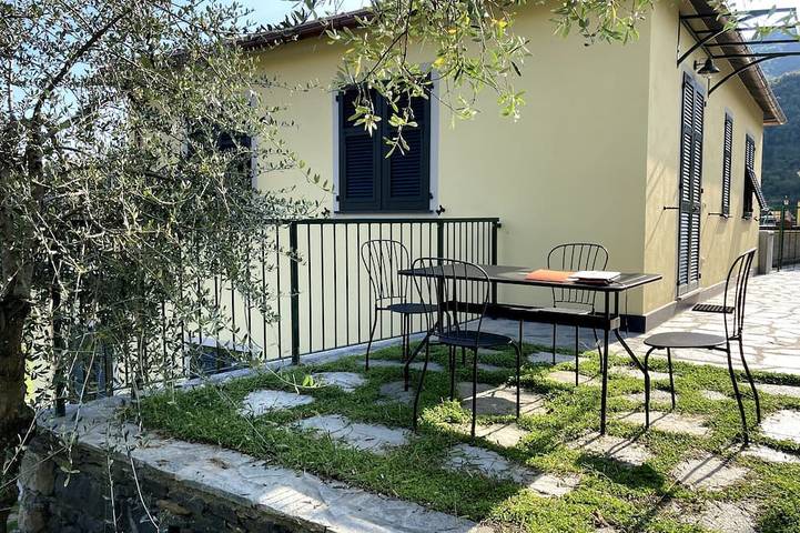 Gîte pour 6 personnes, avec Balcon et Jardin à Leivi