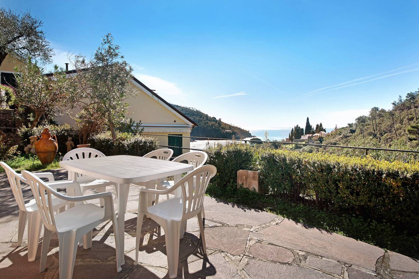 "Villa Del Sole" con vista mare, giardino e terrazza in Bonassola (Città), Bonassola