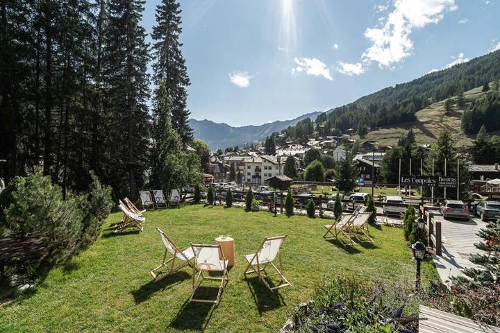 Hôtel pour 2 personnes, avec Terrasse et Jacuzzi ainsi que Jardin et Sauna à Champoluc - 2
