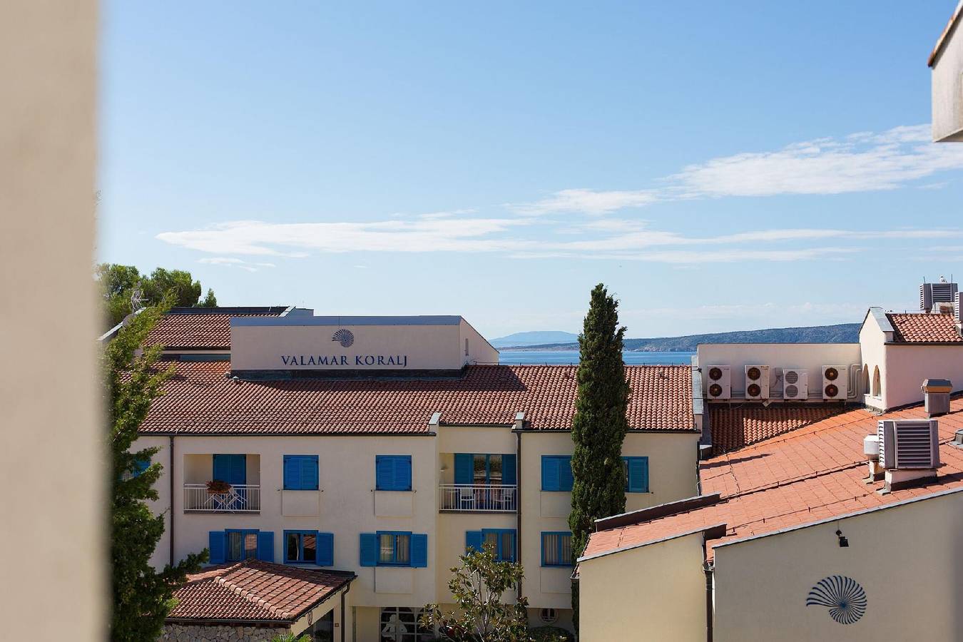 Geheel vakantieappartement, Holiday apartment "Vlatko1" directly on the beach in Punat, Krk