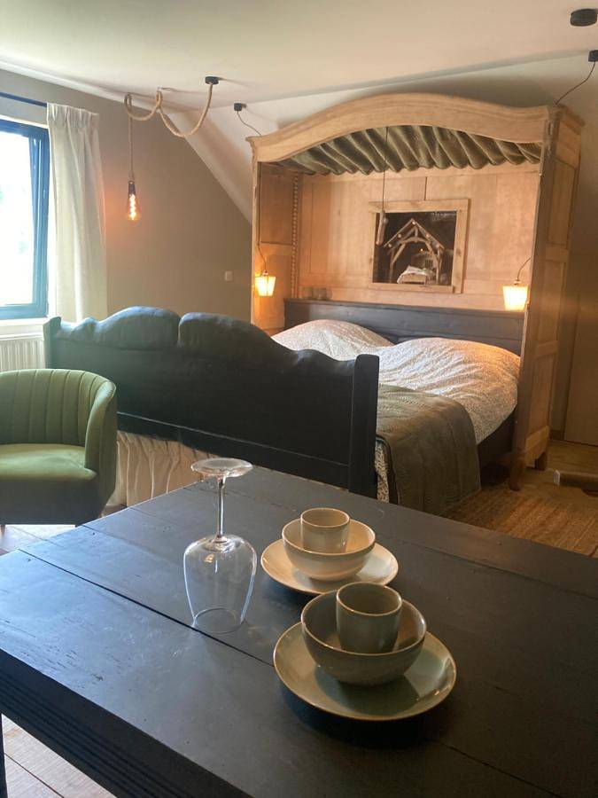 Chambre d’hôte pour 2 personnes, avec Jardin et Vue dans Marcourt