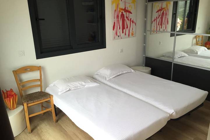 Gîte pour 4 personnes, avec Terrasse dans Palombaggia - 3
