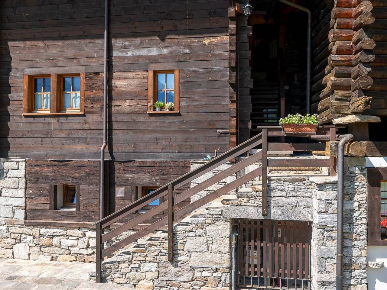 Ganze Wohnung, Chalet Borgo Walser Testa 7 in Macugnaga, Walliser Alpen