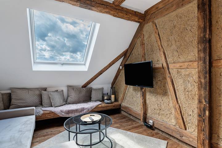 Hel lejlighed, Holiday Apartment 'Scheunenglück' with Balcony and Wi-Fi in Oberkirch, Central Black Forest