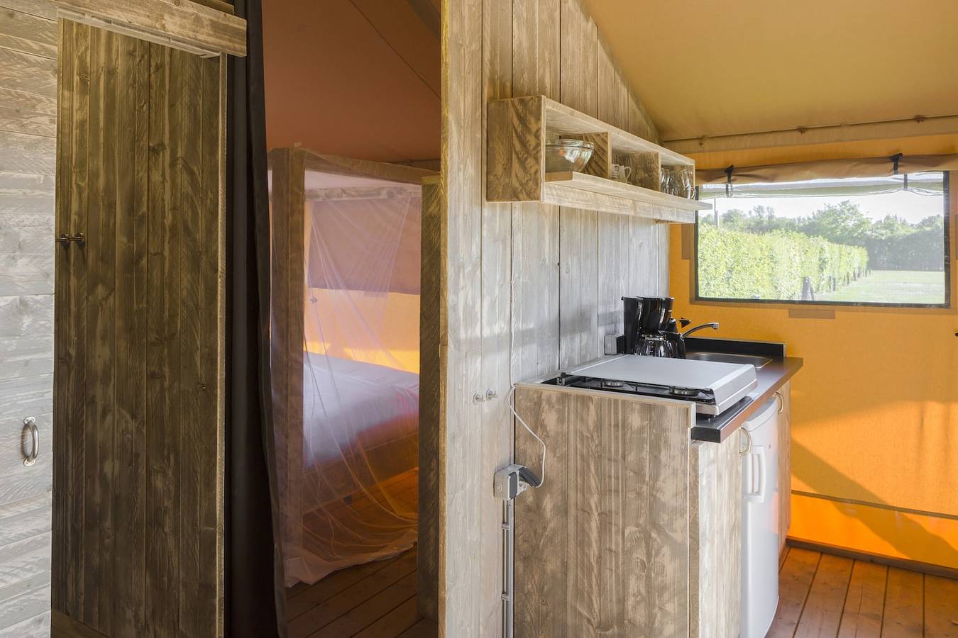 Roompot Beach — 4-person Safaritent in Kamperland, Zeeuwse Kust