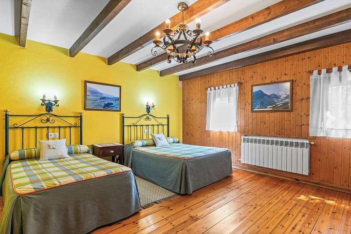Appartement entier, Apartamentos Rurales Lorences pour 5 personnes in Somiedo, Chaîne Cantabrique