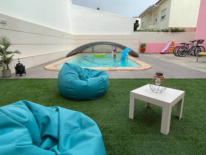 Casa rural para 10 personas, con piscina además de jacuzzi y jardín en Costa da Caparica