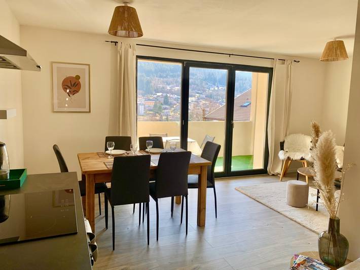 Appartement de vacances pour 5 personnes, avec terrasse, animaux acceptés
