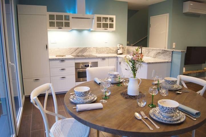 Appartement de vacances pour 4 personnes, avec vue et jardin