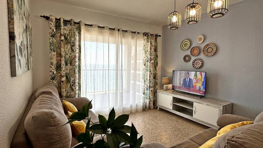 Ferienwohnung für 9 Personen, mit Balkon und Garten, kinderfreundlich in Gandia - 4