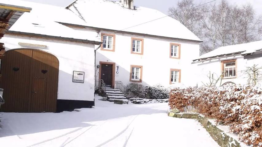 Ferienhaus für 8 Personen, mit Terrasse und Garten sowie Sauna