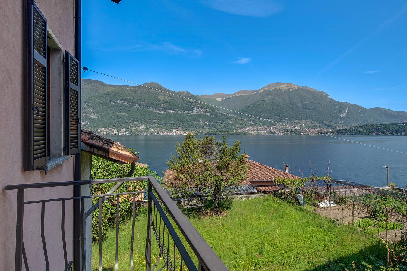 Casa Vacanze 'Casa Mocchetti' con Vista Lago, Giardino & Wi-Fi in Lezzeno, Lago di Como