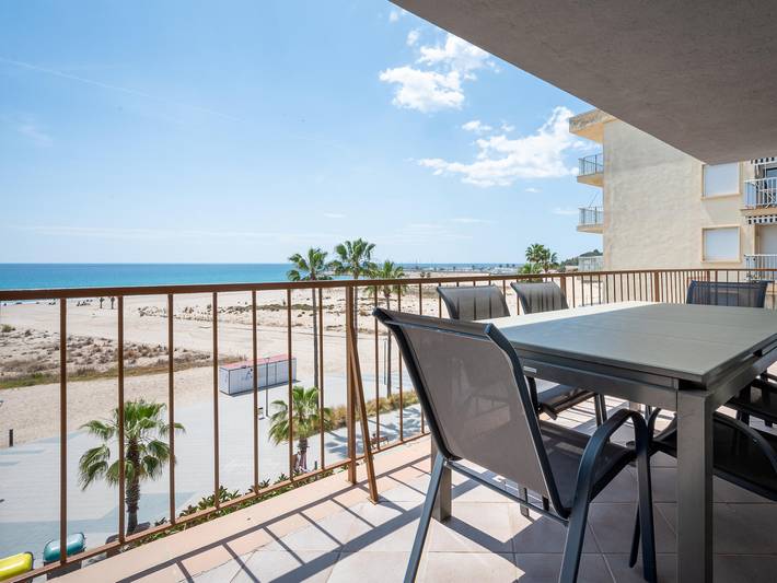 Gîte pour 6 personnes, avec terrasse à Torredembarra - 3