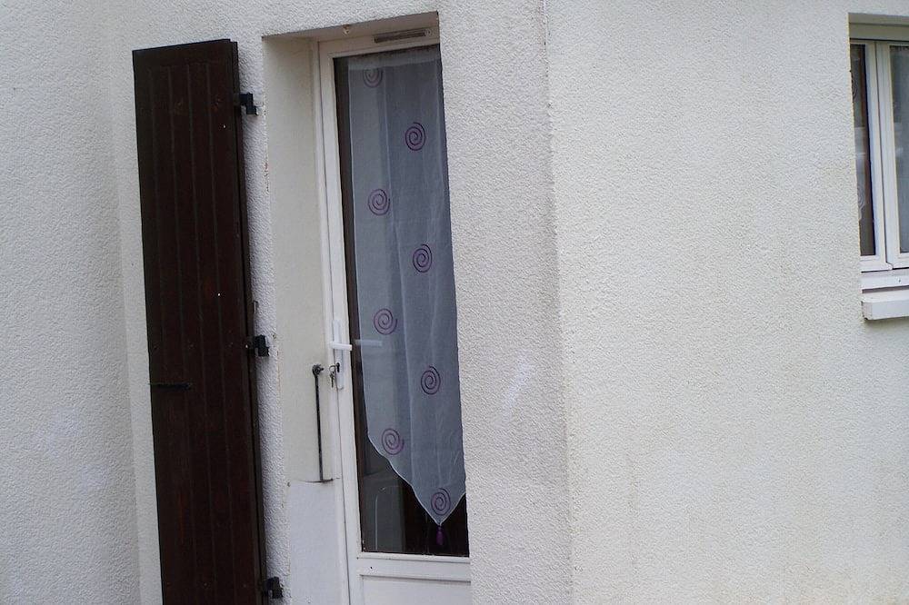 Ganze Wohnung, Studio 2 Personen mit Garten in der Nähe von Meer und Wald. seine Geschäfte, sein Markt ... in Saint-Pierre-d'Oléron, Côte de Beauté