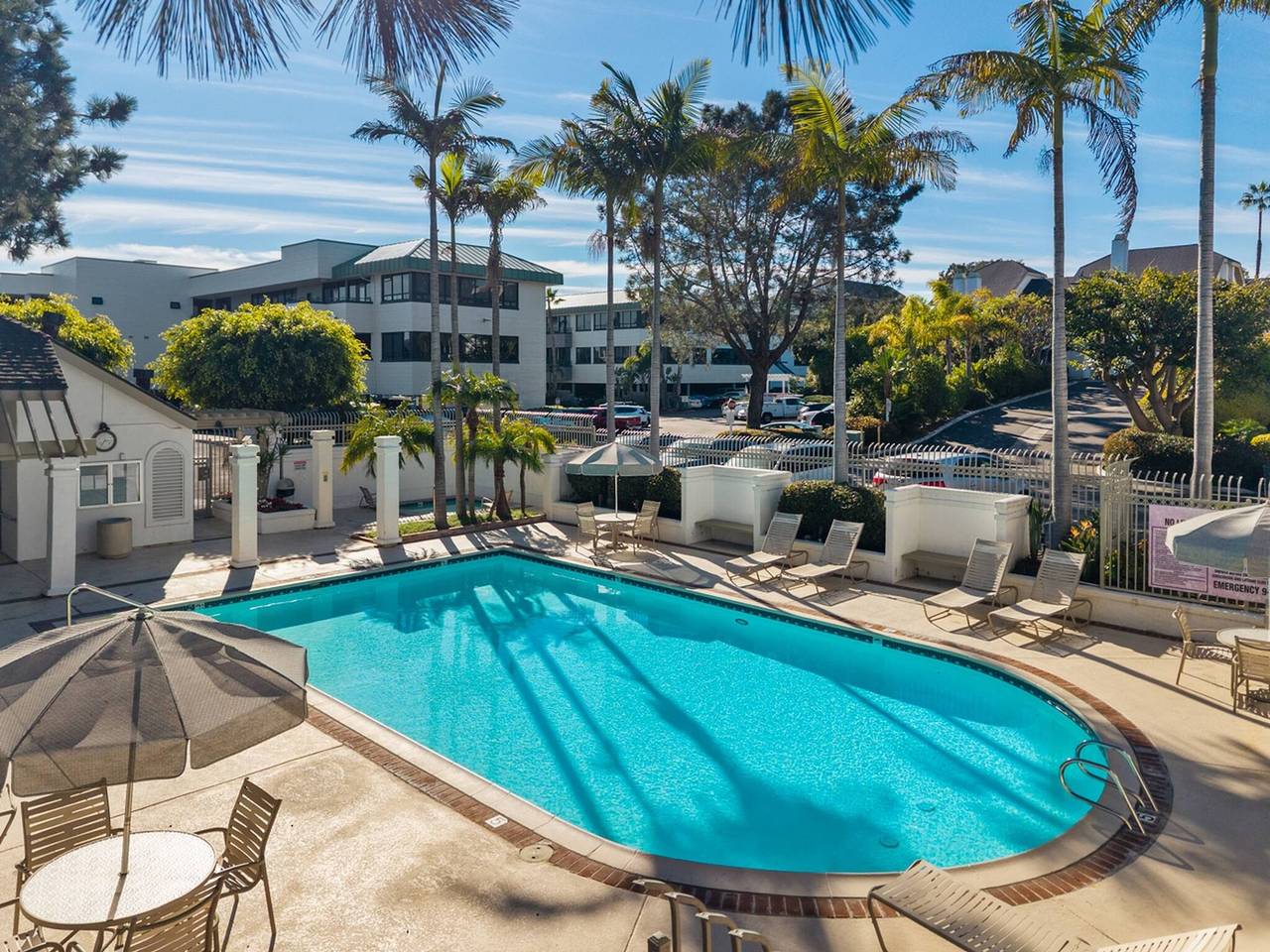 Turf & Tide: Rare Triple Crown Home – Near Beach in Solana Beach, San Diego County