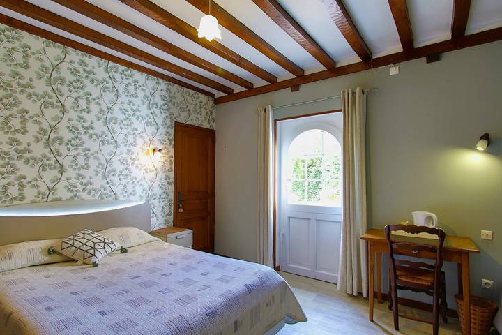 Chambre d’hôte pour 2 personnes, avec Jardin dans Basse-Normandie