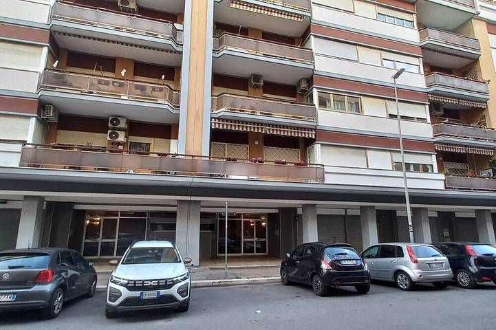 Appartamento intero, Appartamento distante 500 m da Caserma Guardia di Finanza Tra Cielo e Mare in Ostia, Roma