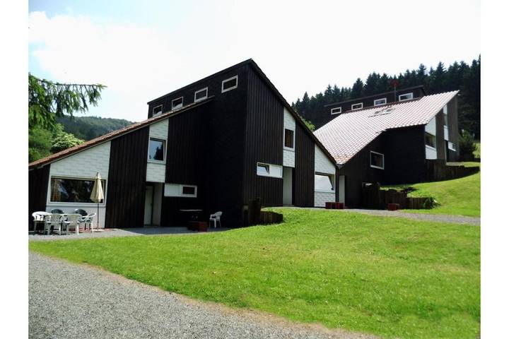 Ferienanlage für 4 Personen, mit Terrasse und Garten im Sauerland