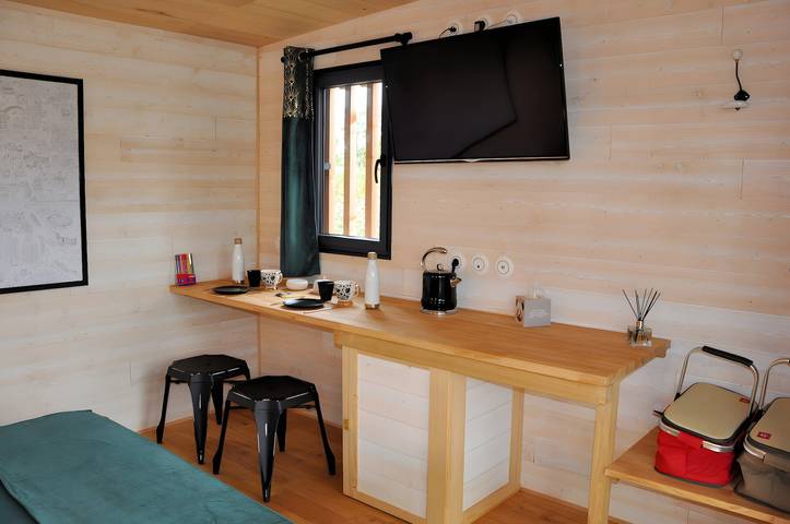 Camera 'La Parenthèse - Chambre D'hôtes' con terrazza condivisa, Wi-Fi e aria condizionata in Bergerac, Périgord Pourpre