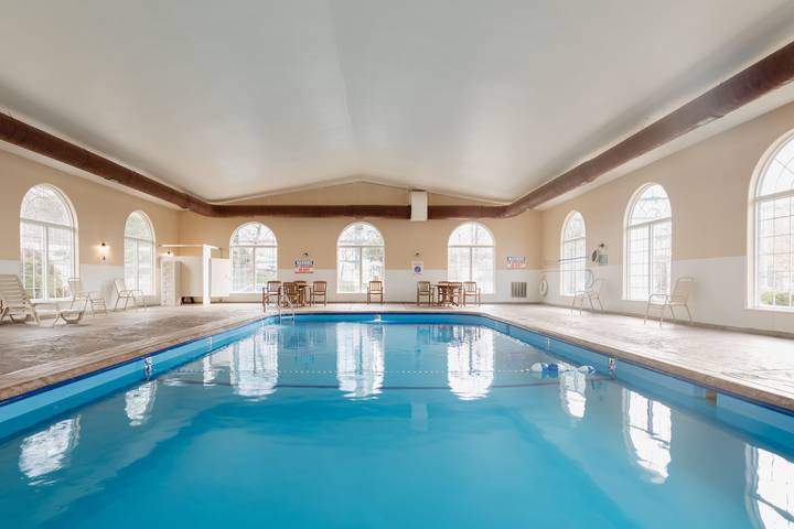 Vacation rental for 6 people, with balcony and pool in Table Rock Lake