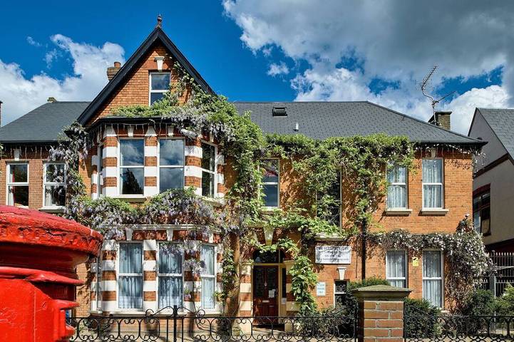 Appartement de vacances pour 7 personnes, avec piscine ainsi que jardin et terrasse, animaux acceptés - 1