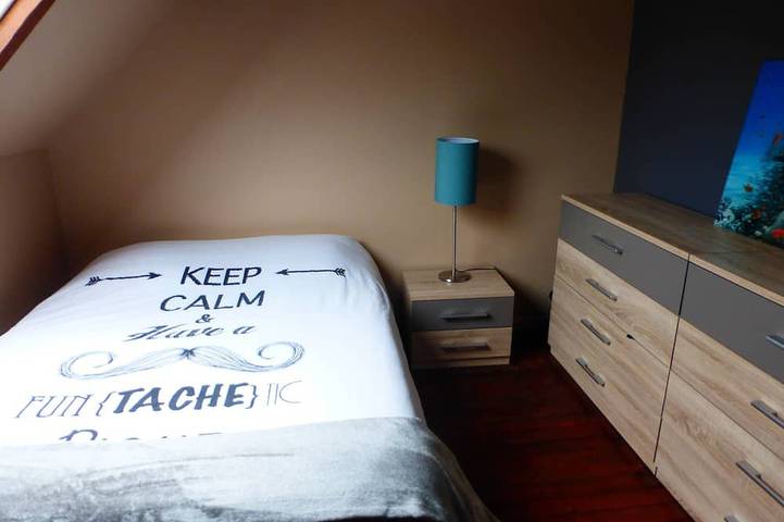 Location de vacances pour 8 personnes, avec terrasse et jardin à Le Thoureil - 4