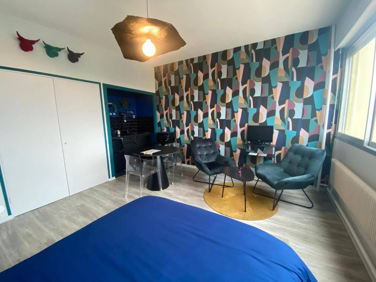 Appartement entier, One-Bedroom Apartment in Montceau-les-Mines, Région de Chalon-sur-Saône