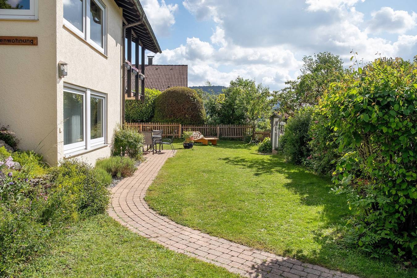 Ganze Wohnung, Ferienwohnung 'Reiser' mit privater Terrasse, privatem Garten und Wi-Fi in Alpirsbach, Kinzigtal