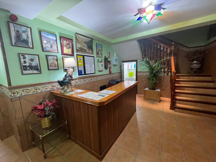 Ganze Wohnung, Ferienwohnung 'Apartamento De 2 A 4 Personas' mit Seeblick, Balkon und Wi-Fi in Sierra Nevada und Umgebung, Güejar Sierra