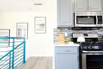 Vacation House for 7 Guests in Venice Beach, Los Angeles, Picture 2