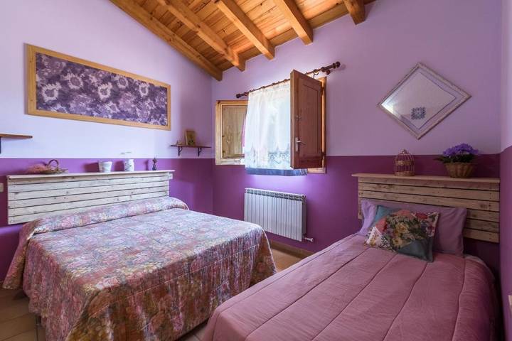 Casa rural para 3 personas, con vistas además de jardín y piscina en Provincia de Gerona - 4